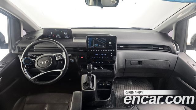 Hyundai Staria 2022 — photo 10