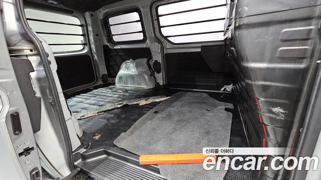 Hyundai Staria 2022 — photo 18