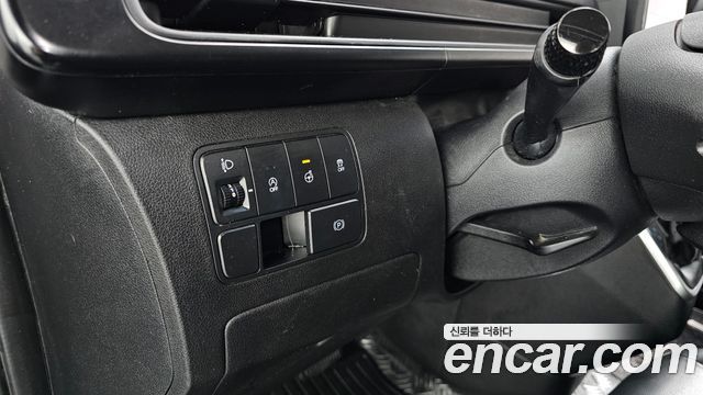 Hyundai Staria 2022 — photo 19
