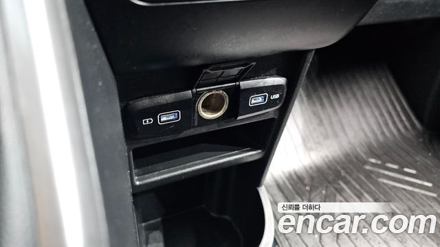 Hyundai Staria 2022 — photo 24