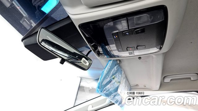 Hyundai Staria 2022 — photo 25