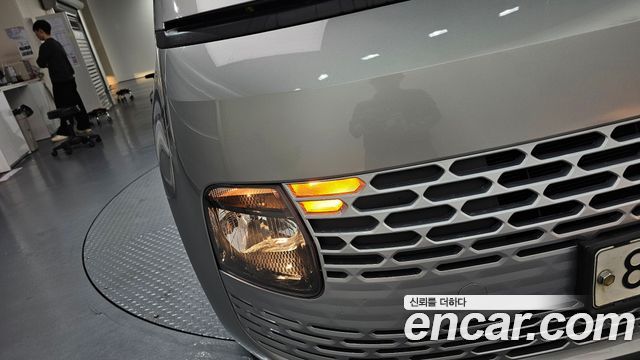 Hyundai Staria 2022 — photo 8