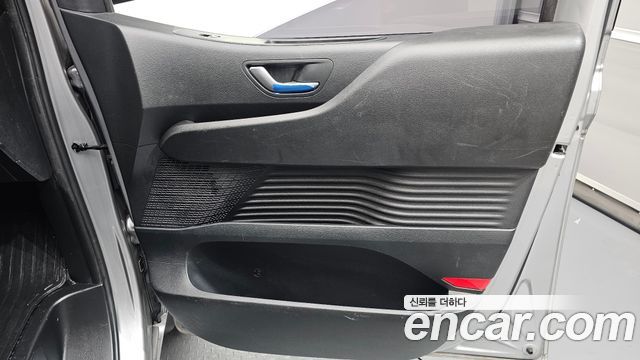 Hyundai Staria 2022 — photo 14