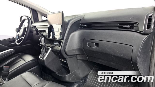 Hyundai Staria 2022 — photo 27