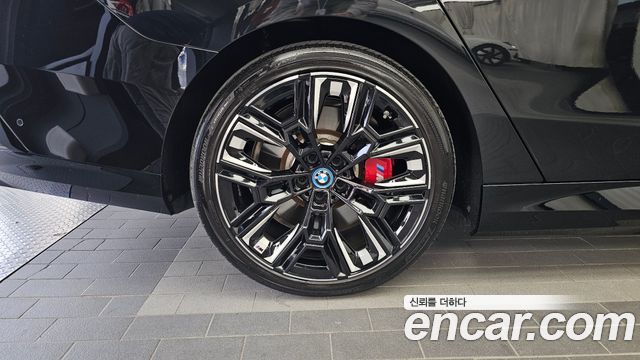 BMW i5 2024 — photo 5