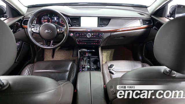 Kia K7 2016 — photo 10