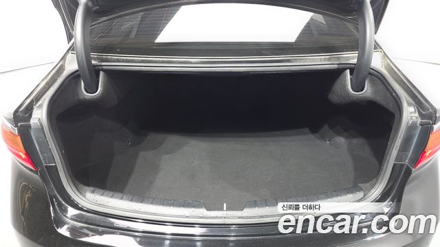 Kia K7 2016 — photo 24