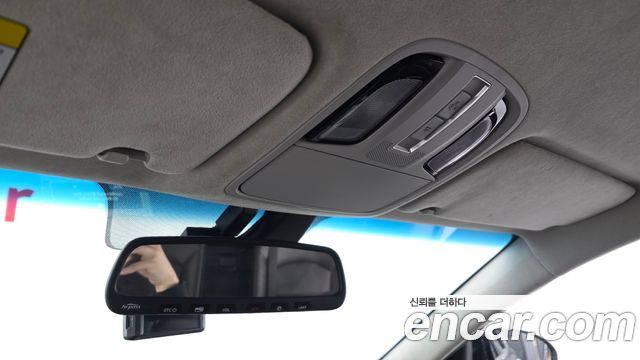 Kia K7 2016 — photo 25