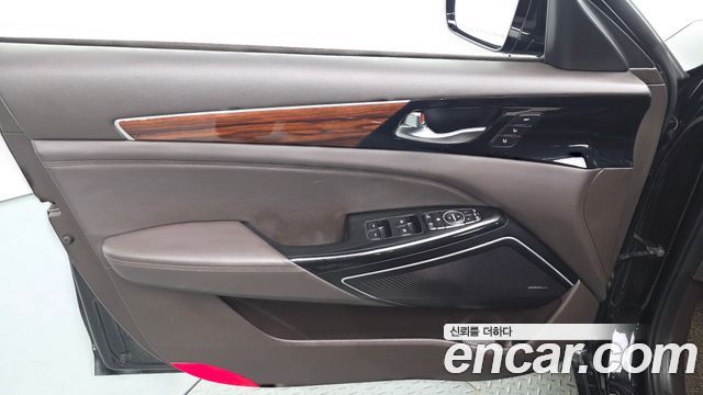 Kia K7 2016 — photo 14