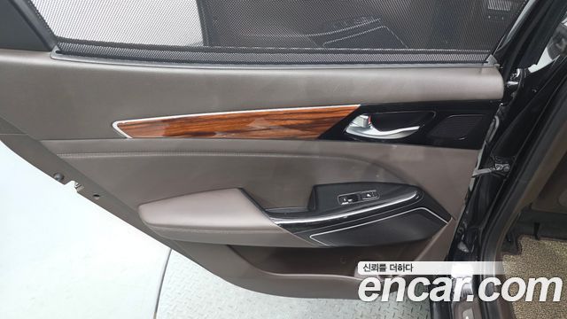 Kia K7 2016 — photo 15