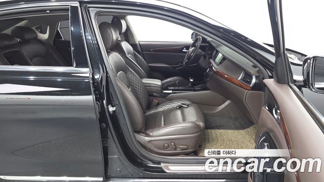 Kia K7 2016 — photo 16