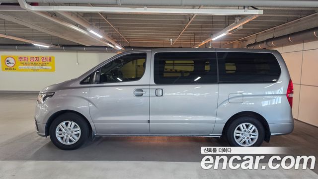 Hyundai Starex 2021 — photo 3