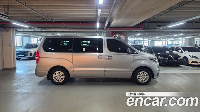 Hyundai Starex 2021 — photo 7