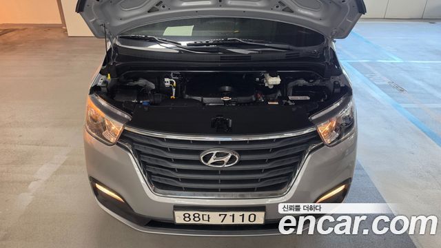 Hyundai Starex 2021 — photo 9