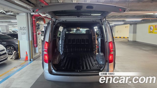 Hyundai Starex 2021 — photo 10