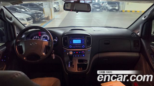 Hyundai Starex 2021 — photo 11