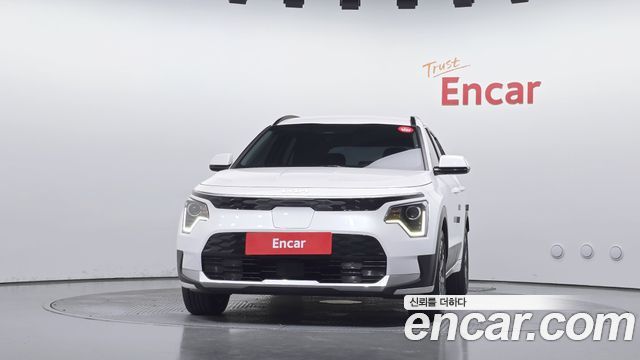 Kia Niro 2023 — photo 3