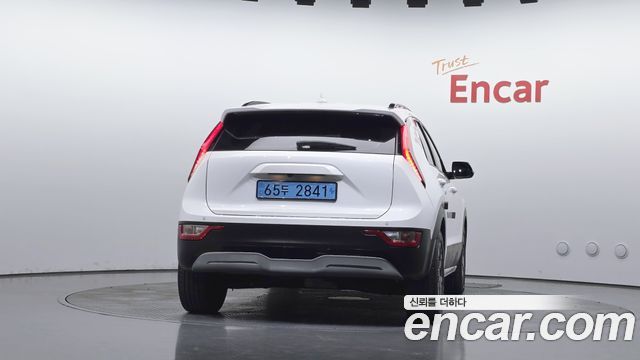 Kia Niro 2023 — photo 4