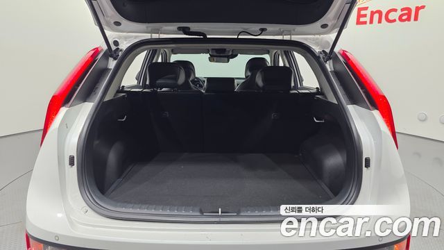 Kia Niro 2023 — photo 22