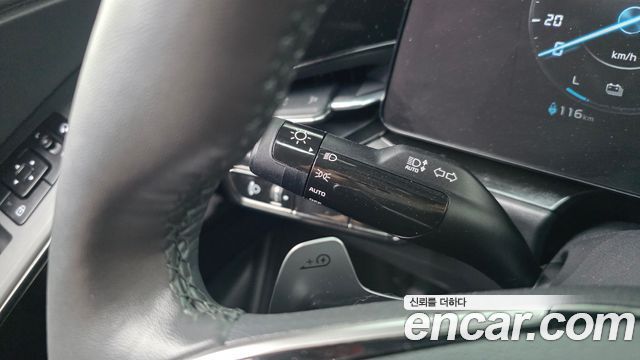 Kia Niro 2023 — photo 28