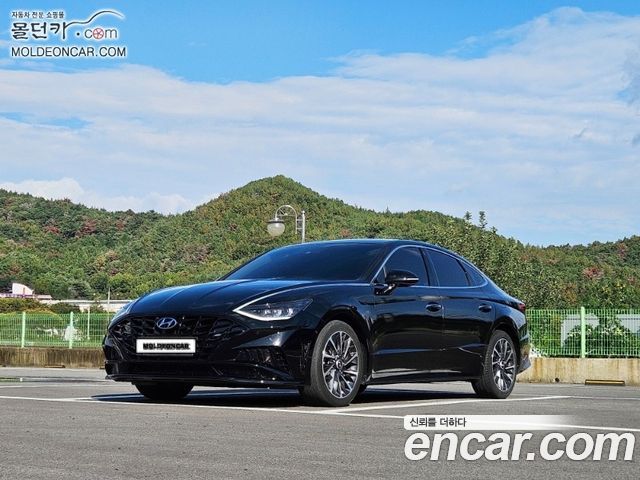 Hyundai Sonata 2022 — photo 1