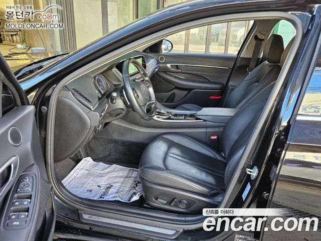 Hyundai Sonata 2022 — photo 15