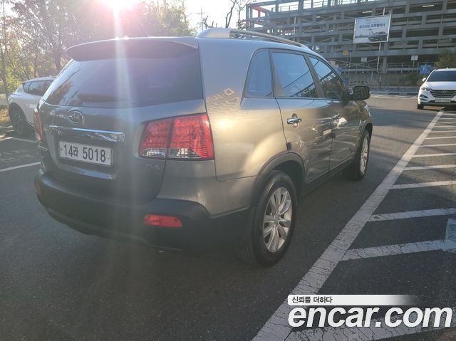 Kia Sorento 2010 — photo 4