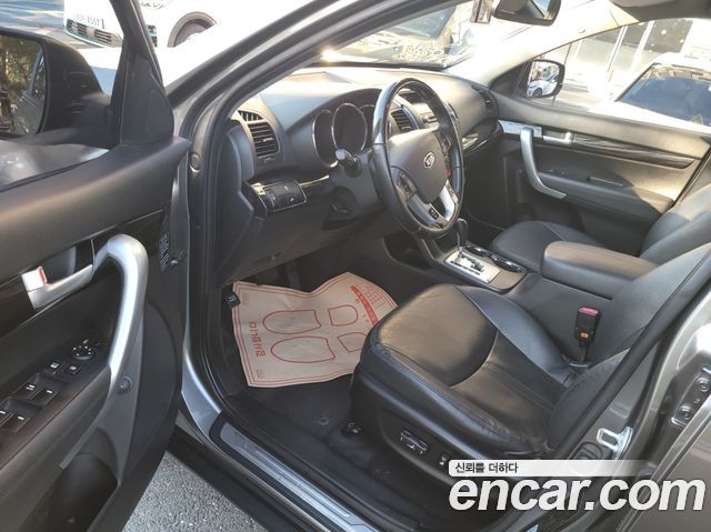 Kia Sorento 2010 — photo 7