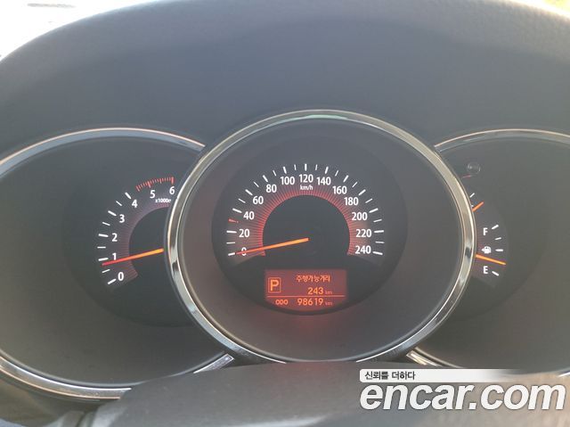 Kia Sorento 2010 — photo 8