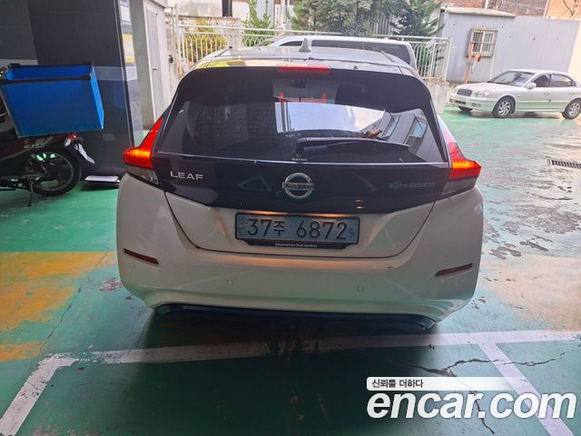 Nissan Leaf 2019 — photo 3