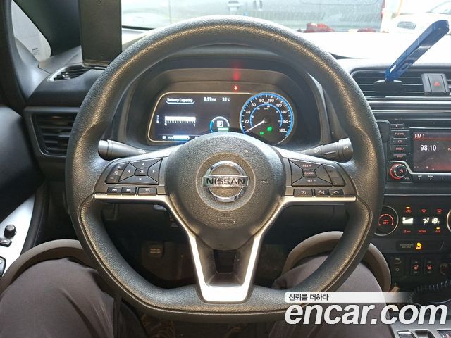Nissan Leaf 2019 — photo 10
