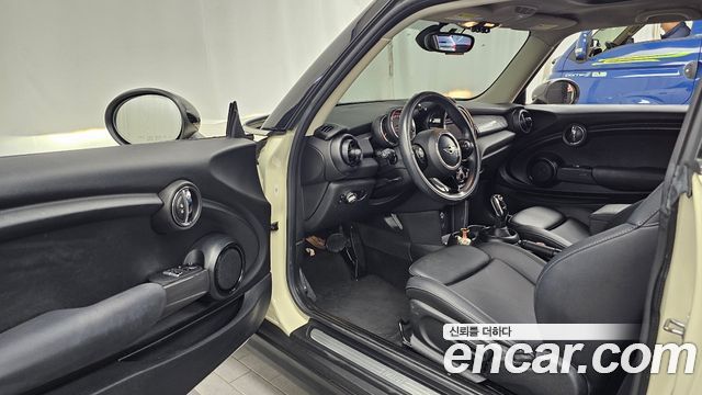 Mini Cooper 2018 — photo 13