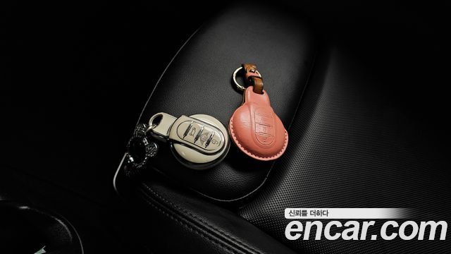 Mini Cooper 2018 — photo 32