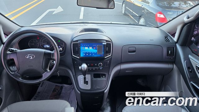 Hyundai Starex 2019 — photo 9