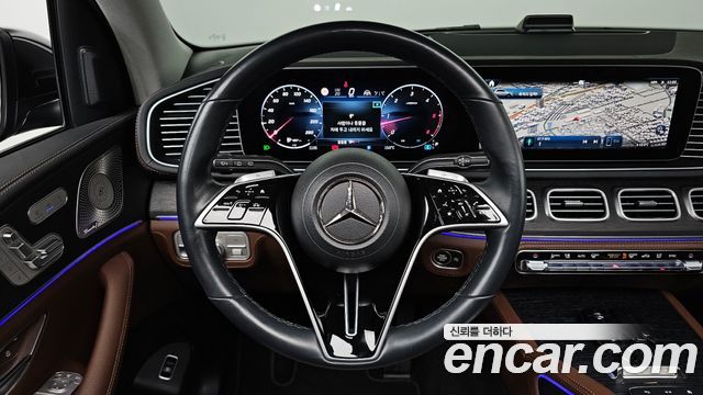 Mercedes-Benz GLE-Class 2024 — photo 12