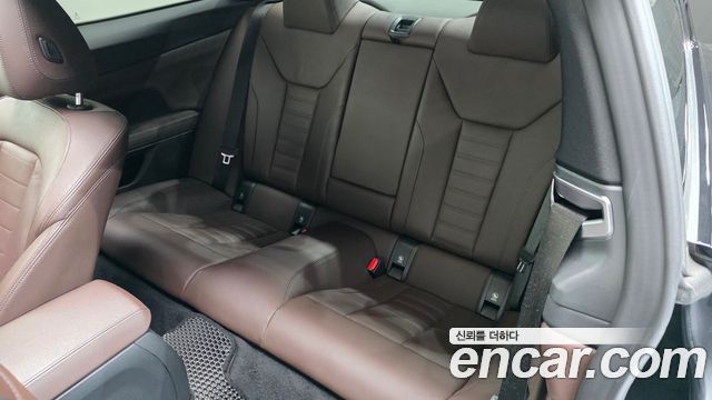 BMW 4-Series 2022 — photo 17