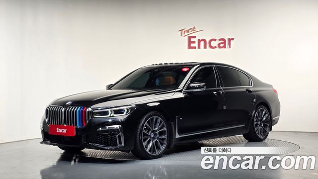 BMW 7-Series 2022 — photo 1
