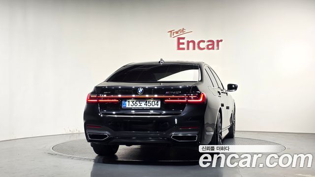 BMW 7-Series 2022 — photo 4