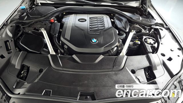 BMW 7-Series 2022 — photo 6