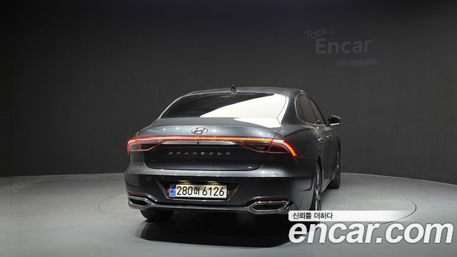 Hyundai Grandeur 2023 — photo 4