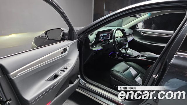 Hyundai Grandeur 2023 — photo 13