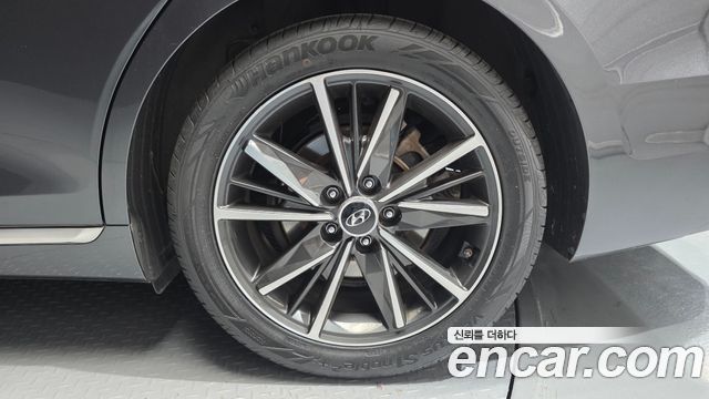 Hyundai Grandeur 2023 — photo 7