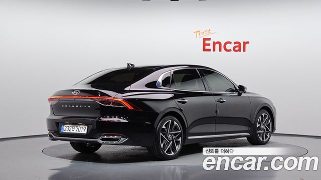 Hyundai Grandeur 2022 — photo 2