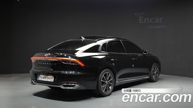Hyundai Grandeur 2023 — photo 2