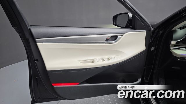 Hyundai Grandeur 2023 — photo 14