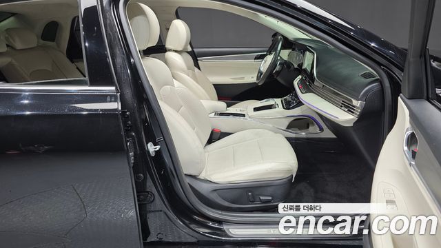 Hyundai Grandeur 2023 — photo 16