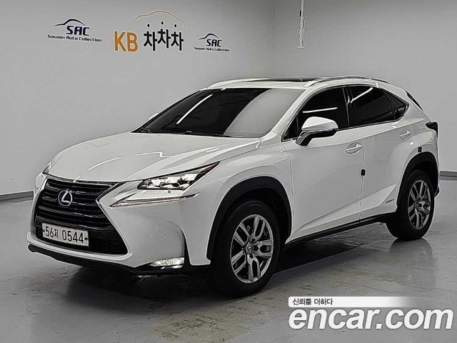 Lexus NX 2016 — photo 1