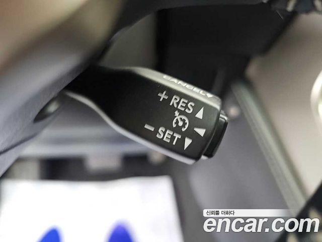 Lexus NX 2016 — photo 17