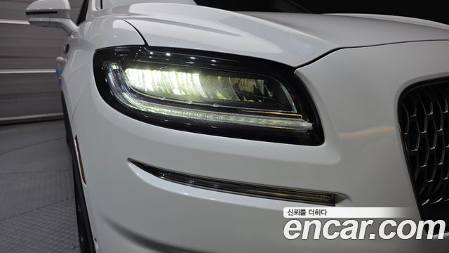 Lincoln Nautilus 2022 — photo 8