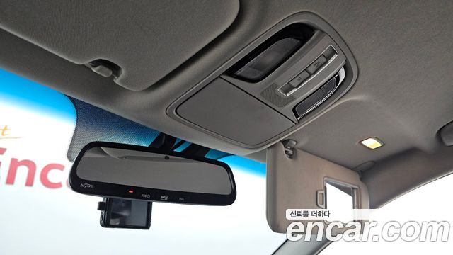 Kia K7 2017 — photo 19